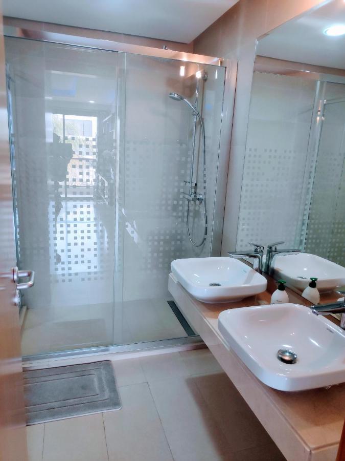 La Marina Luxury Apartment Fully Furnished Free Wifi, High Standard Residence, Amazing Prime Location Close To Restaurants, Transport, Beach And Bouregreg River Salé Exterior foto